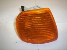 LANTERNA VW DIANTEIRO LD AMBAR  POLO / CORDOBA – 0098360